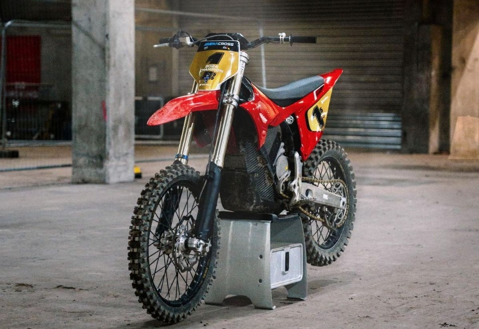 Stark Future fa la storia vincendo il Campionato britannico di Arenacross