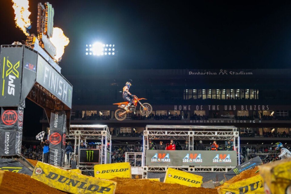 AMA Supercross 2024 - Birmingham: l'approfondimento di Stefano Dami