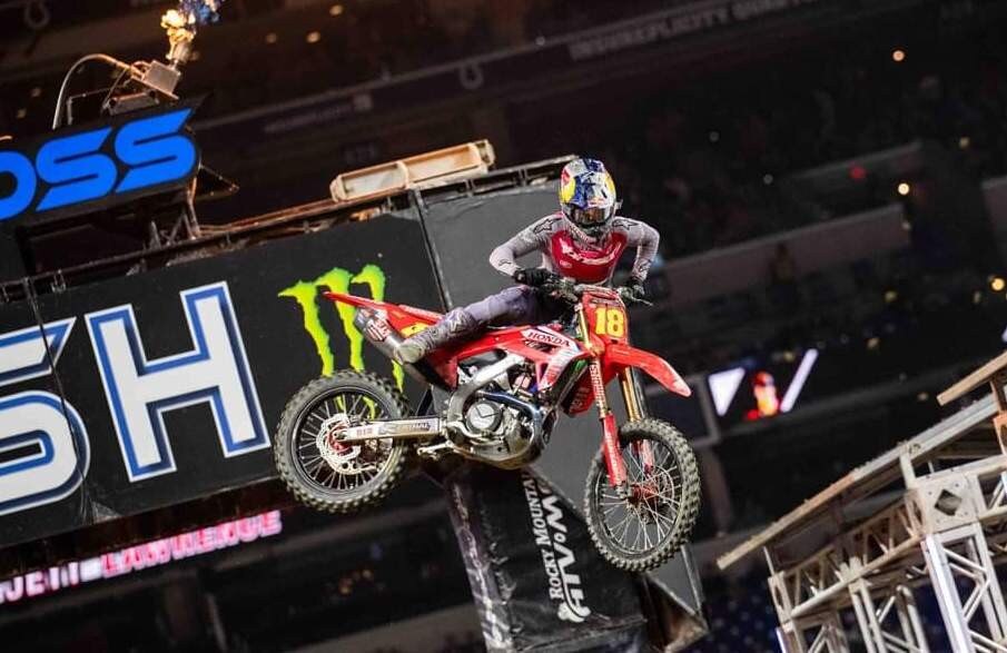 AMA Supercross 2024 Indianapolis l'approfondimento di Stefano Dami