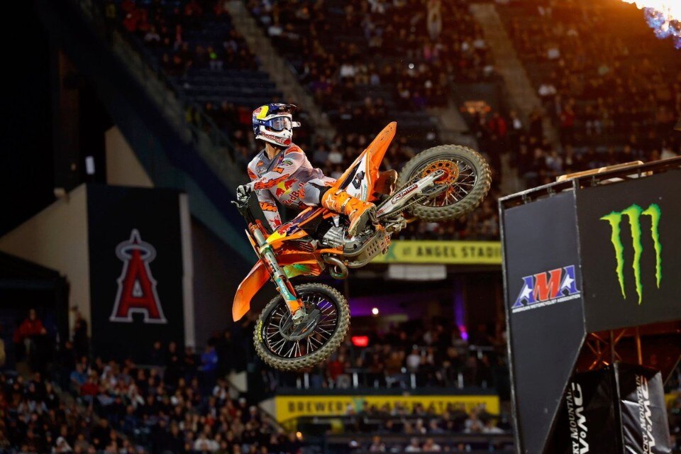 AMA Supercross 20245 - Anaheim 1: vincono Chase Sexton e Jo Shimoda [VIDEO]
