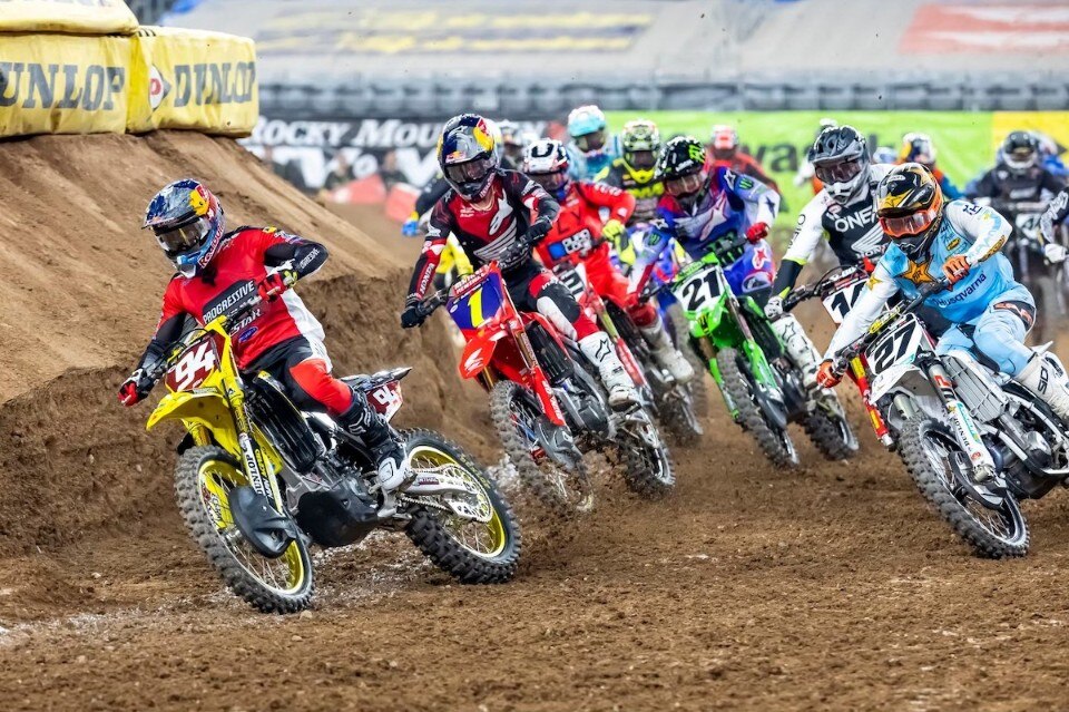 AMA Supercross 2025 - Glendale: l'analisi di Stefano Dami AMA Supercross 2025 - Glendale: l'analisi di Stefano Dami