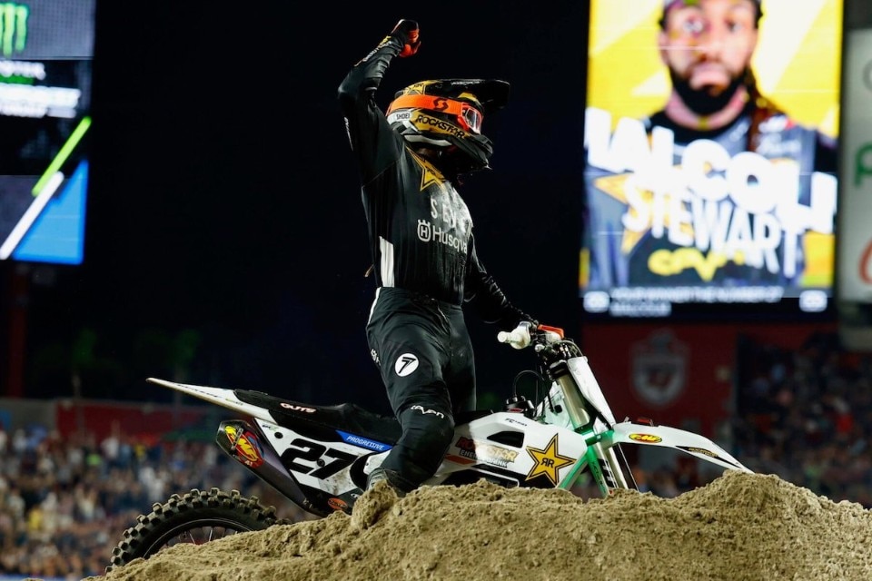 AMA Supercross 2025 - Tampa: notte di sorprese, vincono M. Stewart e Anstie [VIDEO]