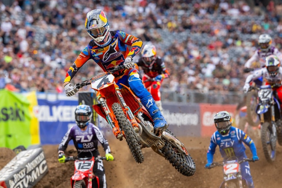 AMA Supercross 2025 - East Rutherford: l'analisi di Stefano Dami