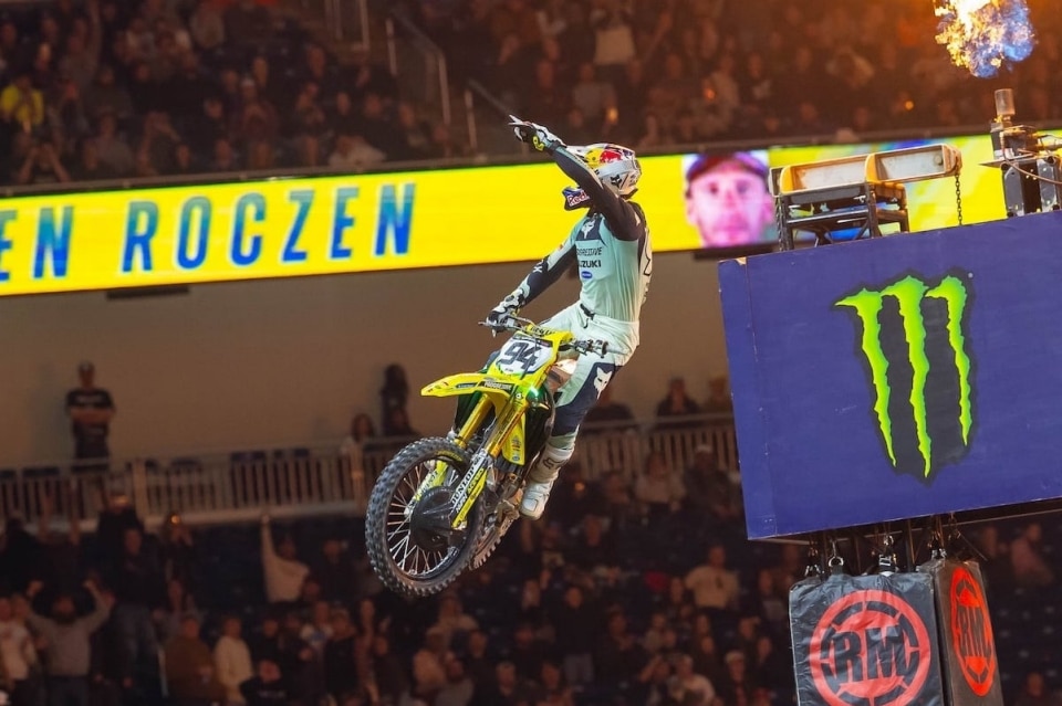 AMA Supercross 2026: a Detroit brillano le stelle di Ken Roczen e Cole Davies - VIDEO