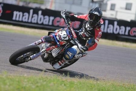 Mondiale Supermoto. Lazzarini si aggiudica il GP d'Europa