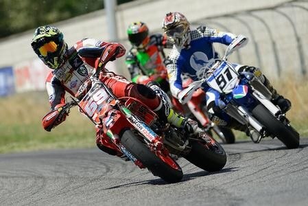 Regionale Supermoto Lombardia e Piemonte 2015. Passione calda a Pomposa