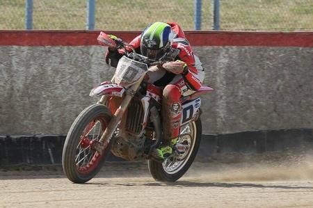 FIM Flat Track Cup 2107. Cecchini vince la prima