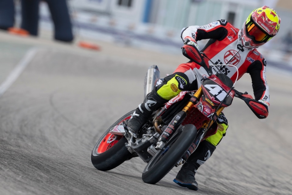 Mondiale Supermoto: Julen Avila Cortes si aggiudica il GP della Comunità Valenciana