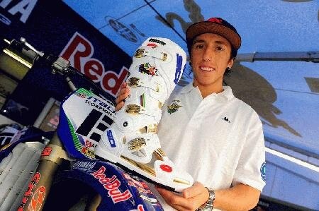 Sidi Crossfire Oro. In onore di Tony Cairoli