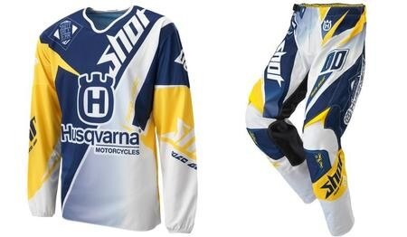 Husqvarna Shot Factory Replica. Nuovo abbigliamento gara