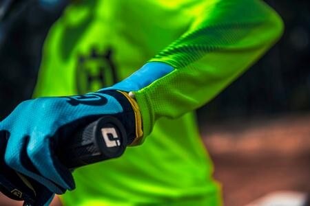 Abbigliamento tecnico Husqvarna. Presentata la collezione Kids MX 2019