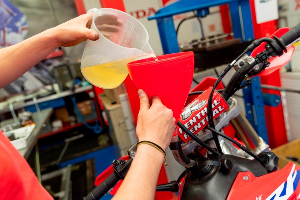 PROoctane Multipurpose Funnel by Polisport