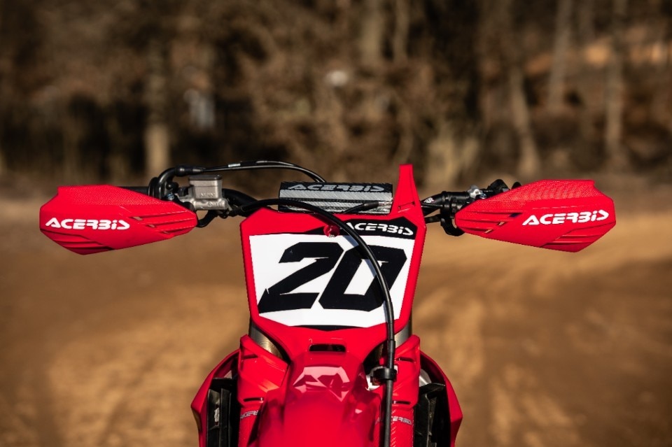 Avventure senza limiti: ACERBIS ridefinisce la protezione off-road