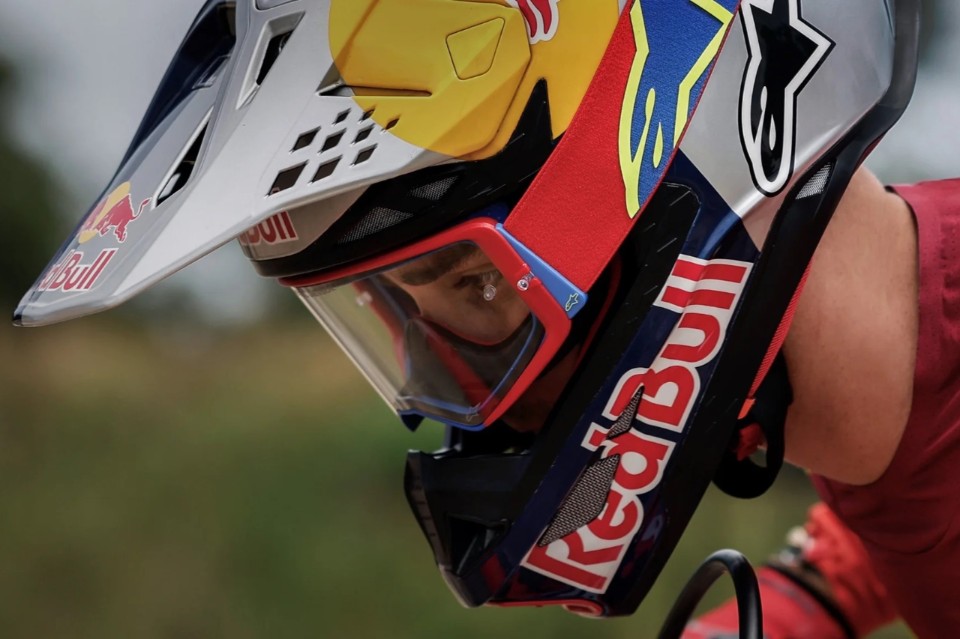 Alpinestars lancia la gamma di occhiali off-road