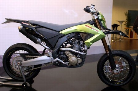 Benelli BX 570 Motard. Verde speranza