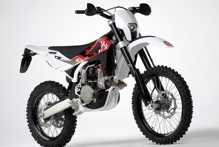 Husqvarna Enduro 2009. WR 300 e TE 310 le novità Husqvarna Enduro 2009. WR 300 e TE 310 le novità