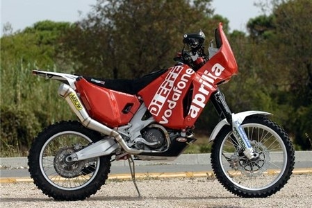 Novità nei motorally. Aprilia RXV Africa