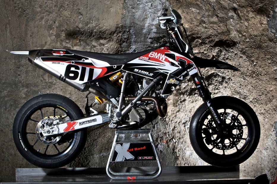  BMW 450 Motard. Il team di XOffRoad in gara nel Triathlon