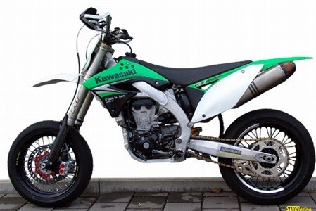 Forcellone supermotard Dev-Tech by Suter Racing. Ora anche per Kawasaki KX 450 F