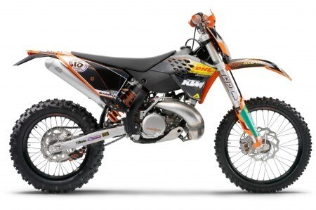 La KTM crede ancora nel due tempi. La casa austriaca continuerà nello sviluppo