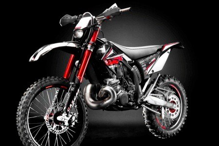 Gas Gas 2010. Arriva il look "Total black"
