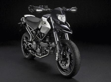 Anteprima Ducati 2010.   Arriva l'Hypermotard 796