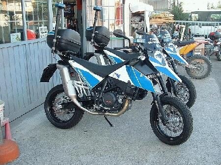 Polizia in derapata. La Municipale di Zola Predosa sulle KTM 690 SM