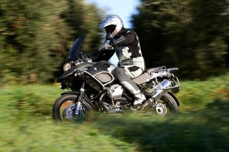BMW R 1200 GS e Adventure 2010. Nuovo motore bialbero