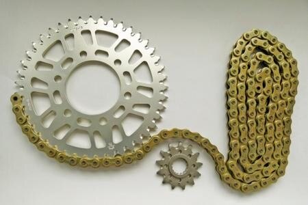 Kit catena-corona-pignone. Ecco il "made in Japan" di Bergamaschi