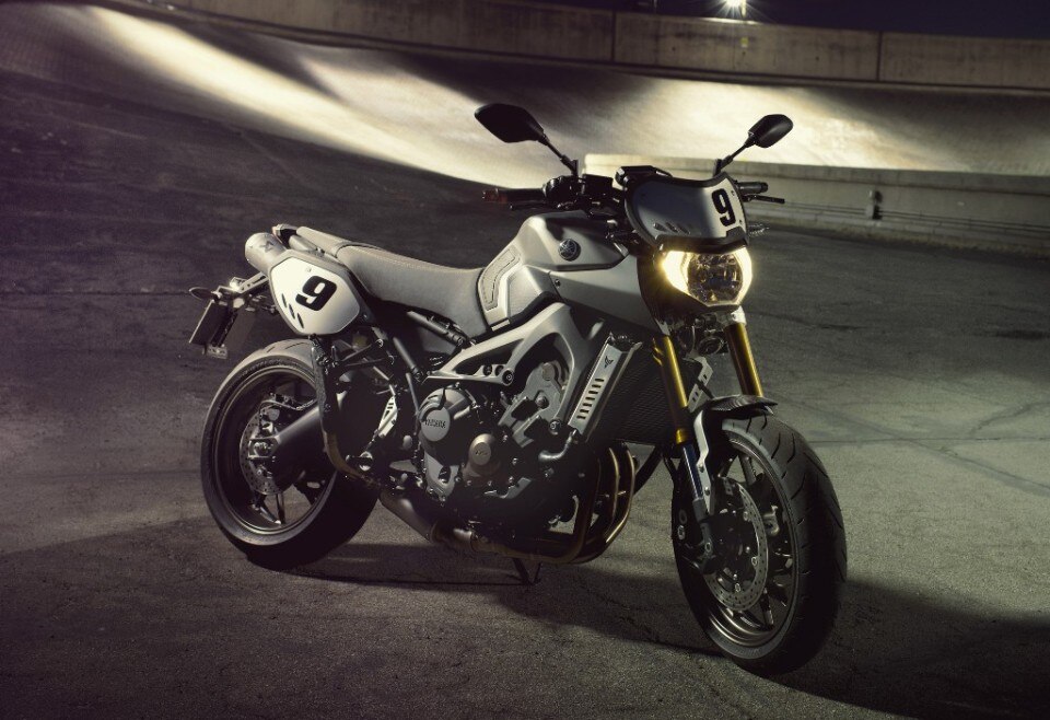 Yamaha MT-09 Street Tracker. Dirt track, scrambler o...