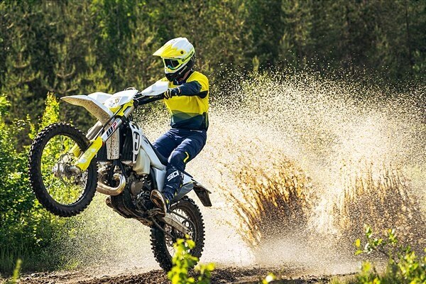 Continuano i test ride Husqvarna off-road 2020