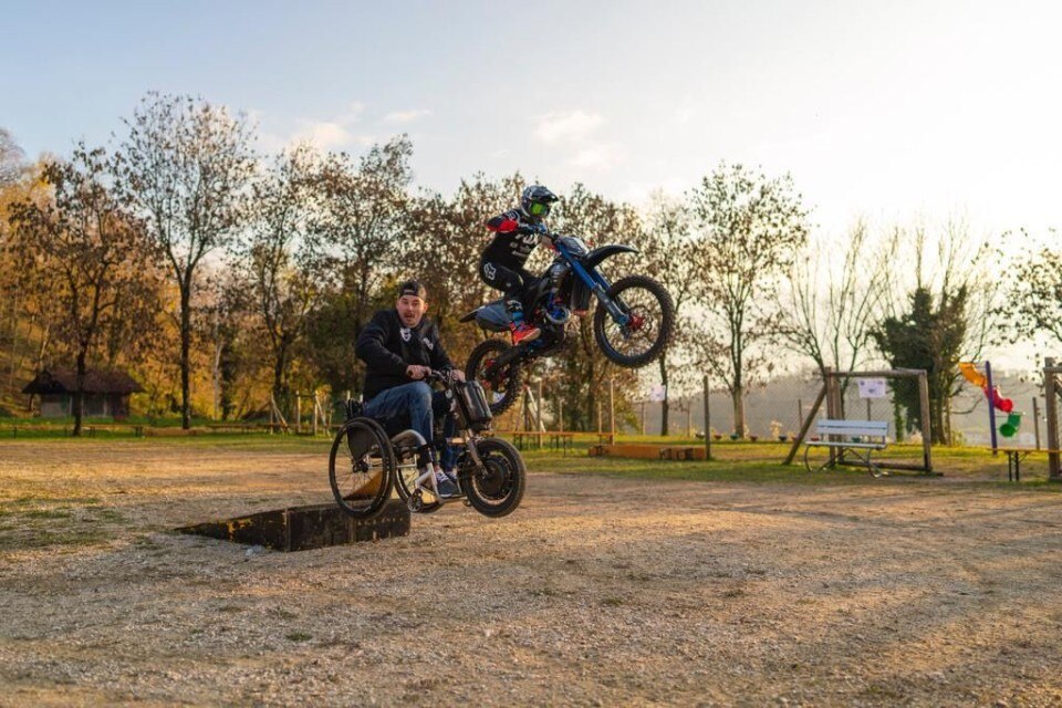 Corona-abili: la Mototerapia a distanza di Daboot e Crossabili Corona-abili: la Mototerapia a distanza di Daboot e Crossabili