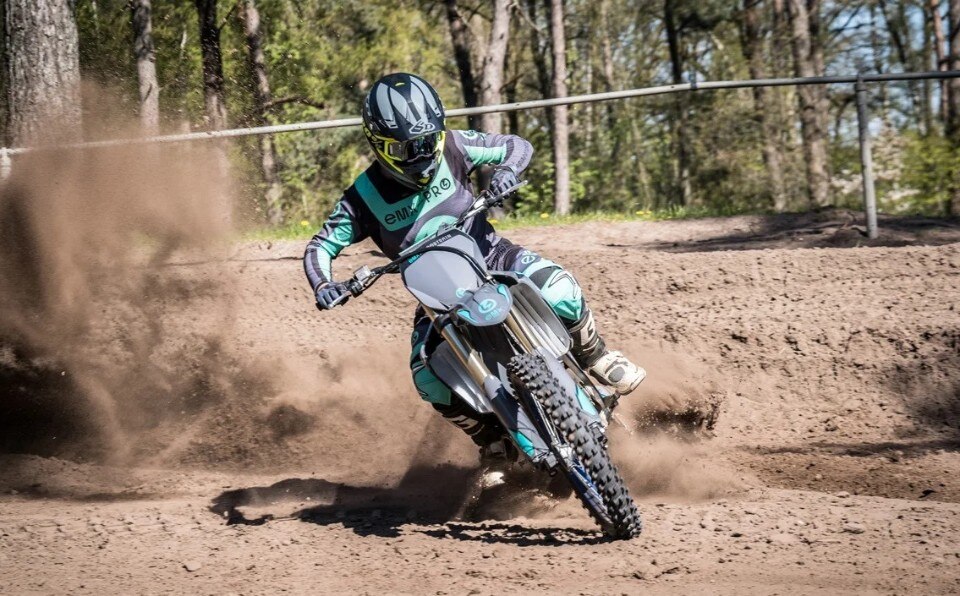 EMX-PRO, la prova in pista! VIDEO EMX-PRO, la prova in pista! VIDEO