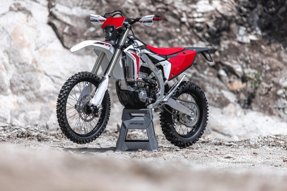 Fantic presenta la nuova gamma Enduro e Motocross 2022