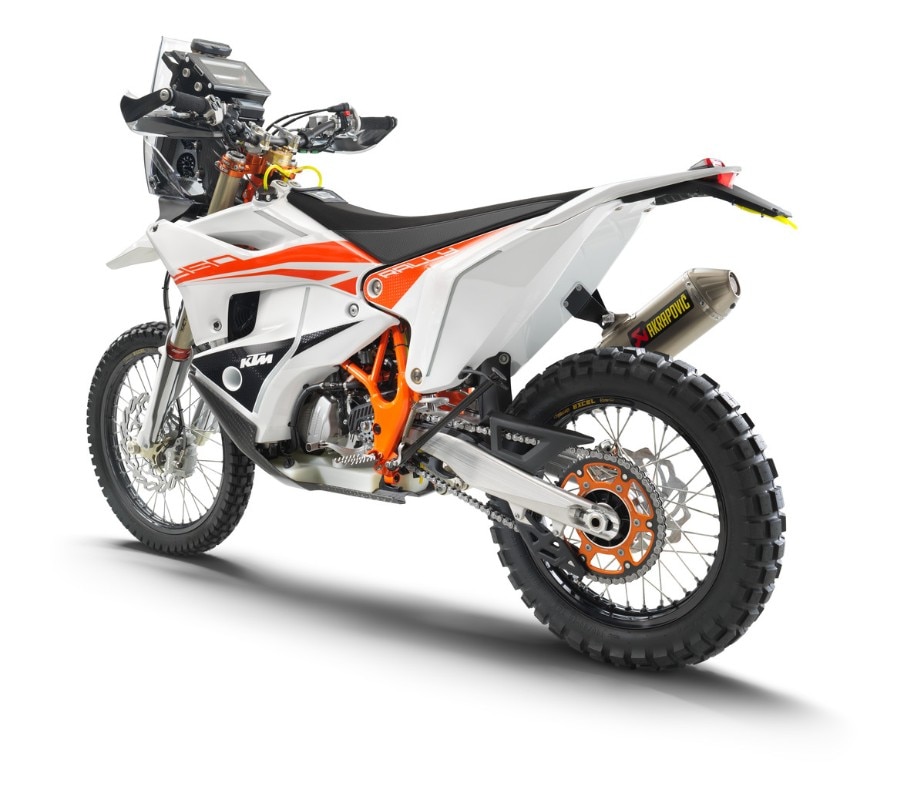 KTM presenta la nuova 450 Rally Replica 2023