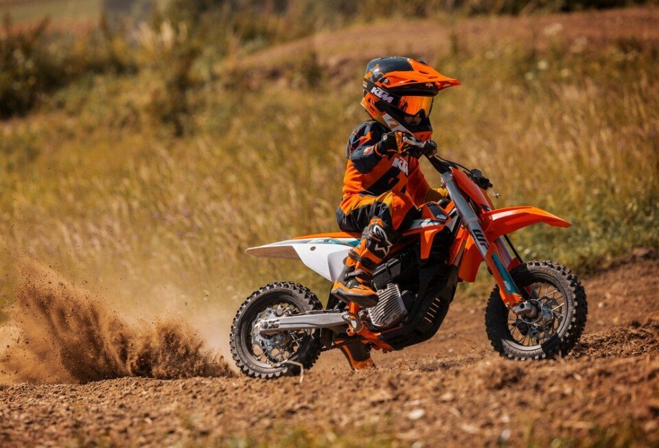 KTM amplia la gamma E-Sportminicycle con la nuova KTM SX-E 3