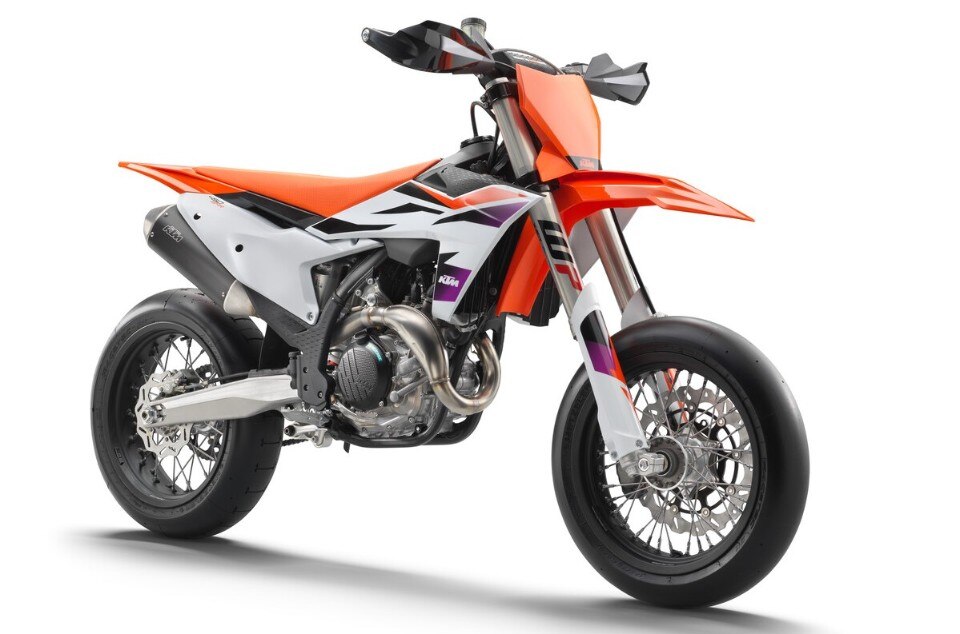 KTM presenta la nuova 450 SMR 2024