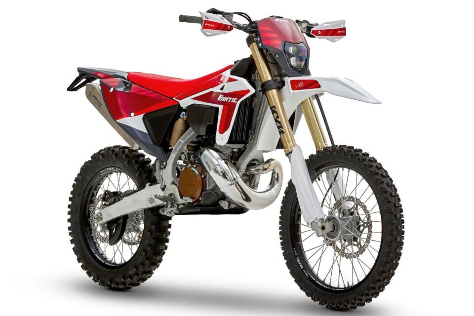 EICMA 2023: Fantic lancia le enduro 300 2T e 310 4T