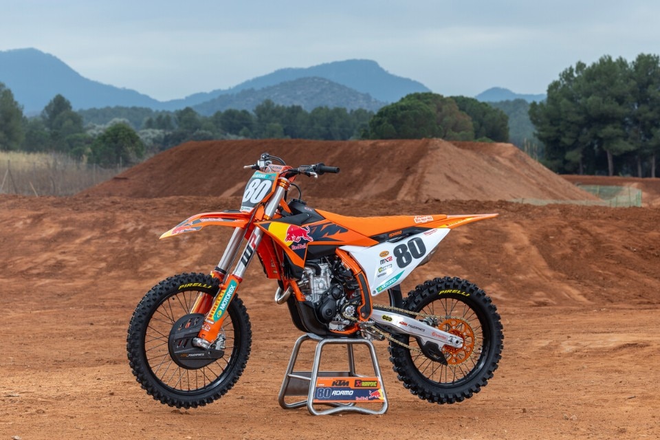 KTM presenta la 250 SXF Adamo Edition 2025 Xoffroad