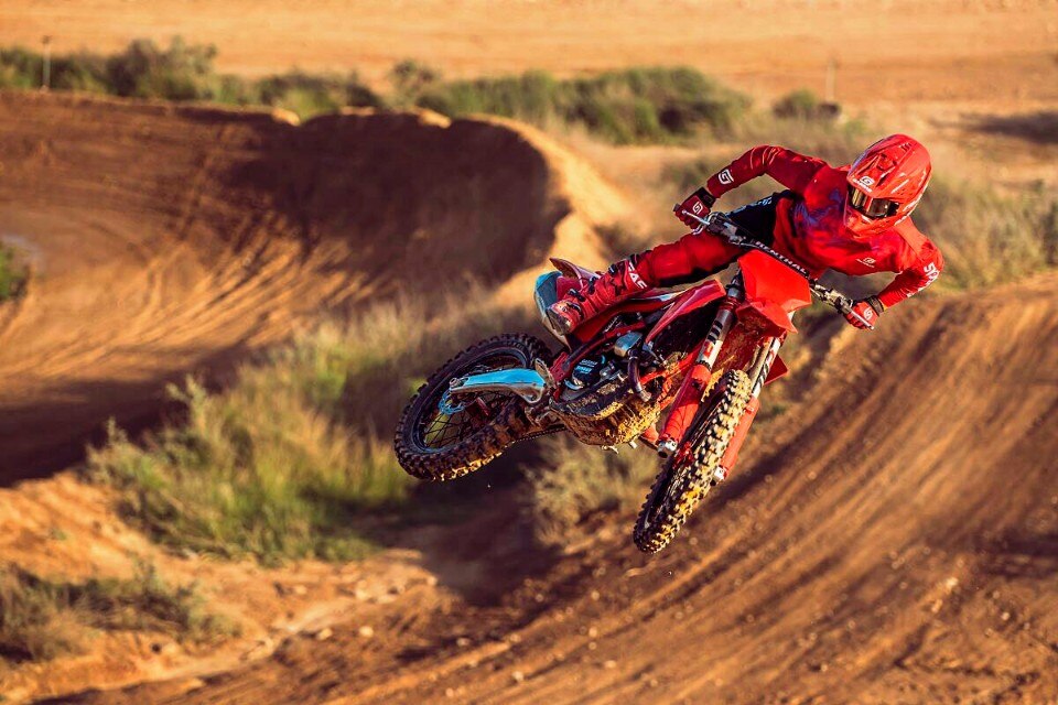 GASGAS presenta la gamma Motocross 2025