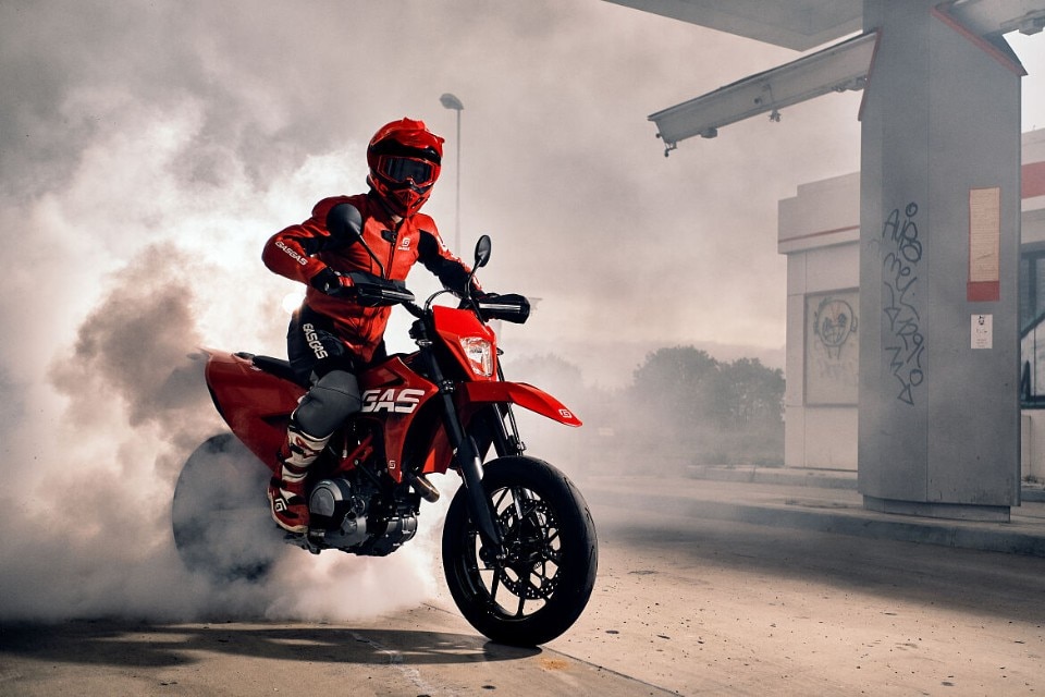 Promozione GASGAS: 1.500 euro di vantaggi sui modelli ES 700 e SM 700
