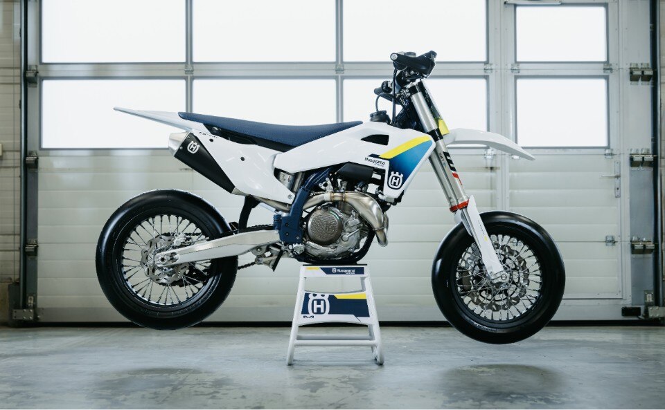 Husqvarna presenta la FS 450 2025