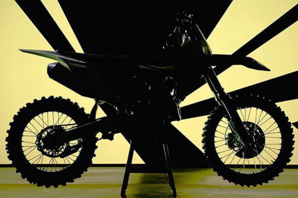 Triumph annuncia la TF450-RC