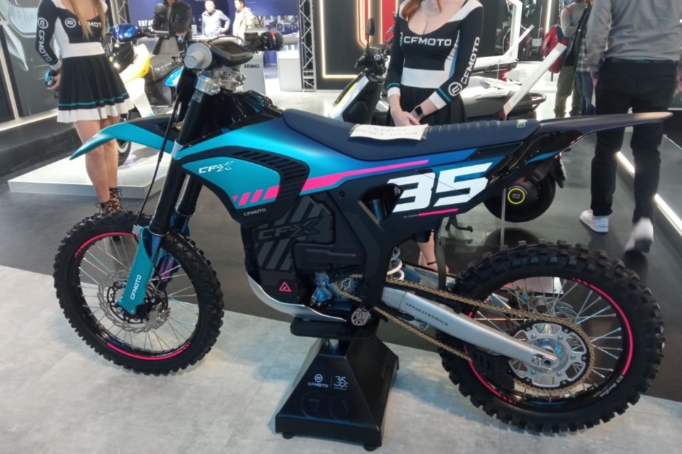 CFMoto CF-X, scossa elettrica ad EICMA 