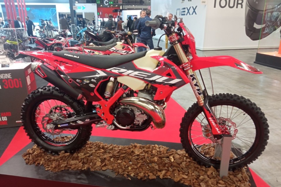 Rieju MR 300I Pro 2025: arriva il motore ad iniezione