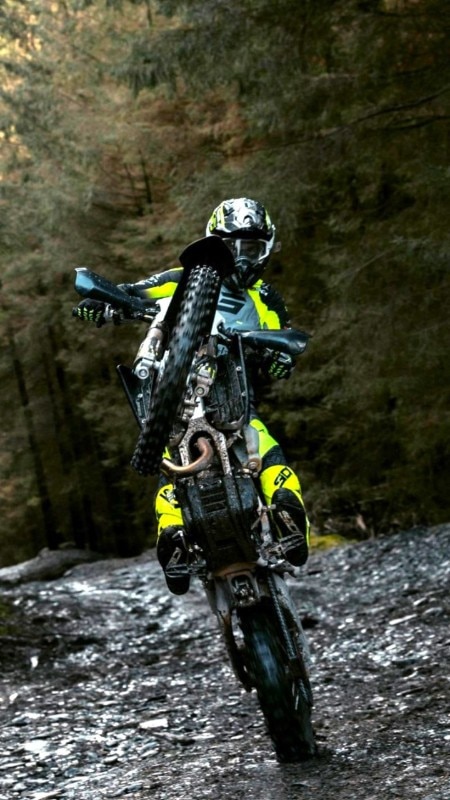 In arrivo la nuova gamma Enduro di Triumph