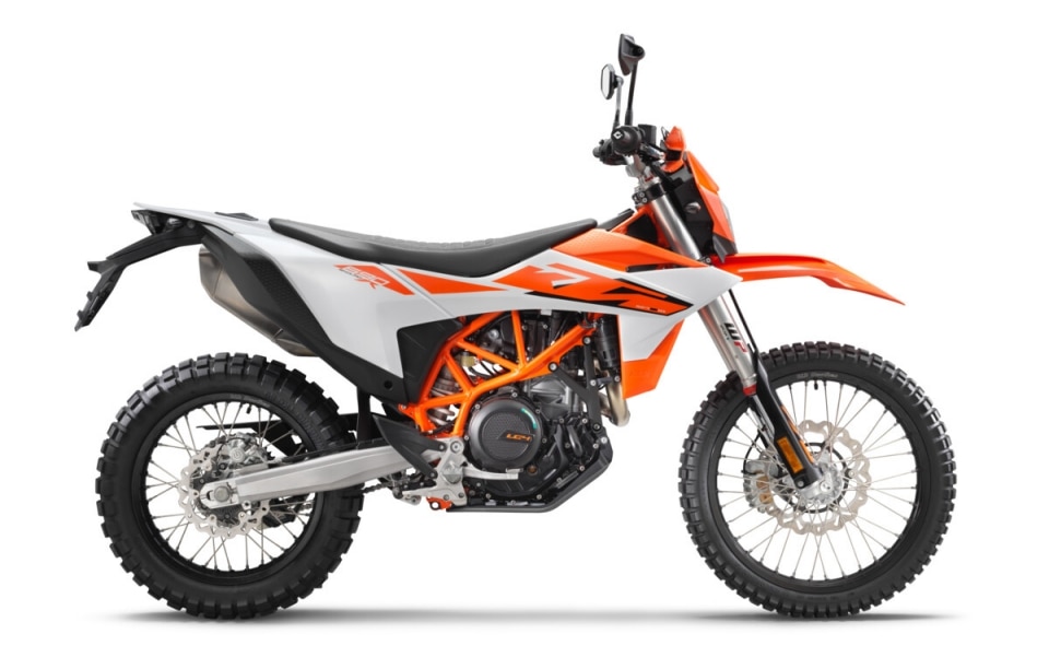 KTM presenta le nuove 690 Enduro R e 690 SMC R 2026
