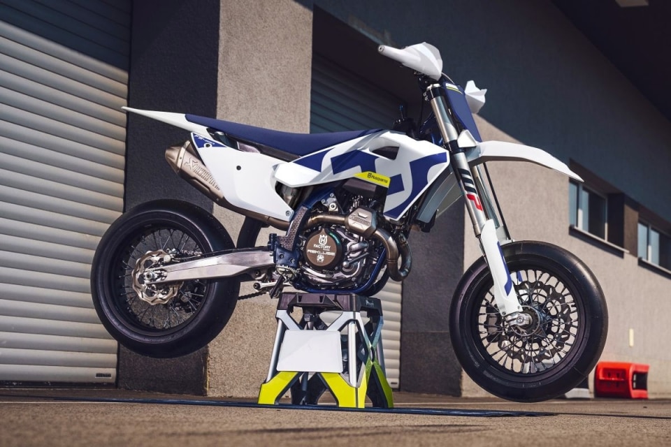 Husqvarna FS 450 2026: high performance supermotard