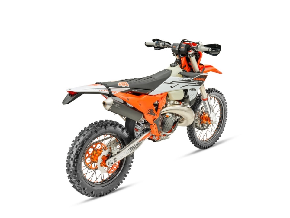 Nuova KTM 300 EXC Hardenduro 2026: regina dell’estremo