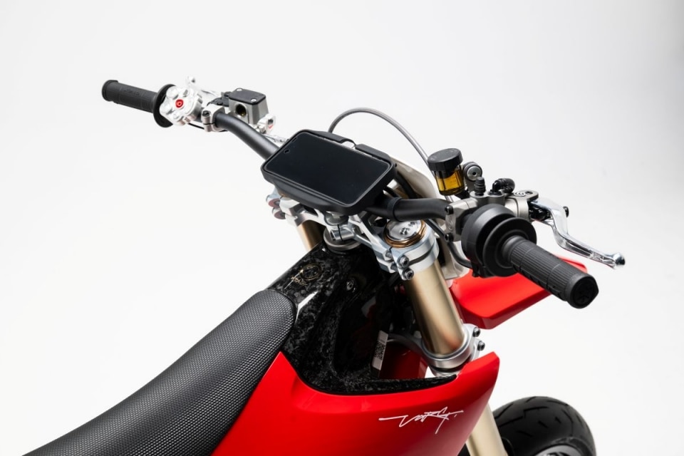 Stark Future presenta la VARG SM: supermoto, superpotente